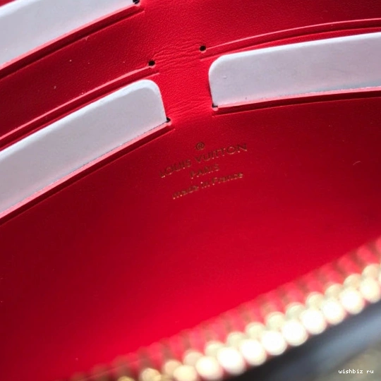 WIS WALLET CHAIN CROISETTE VUITTON LOUIS 1229